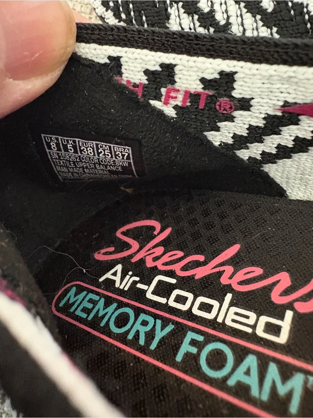 Skechers new without